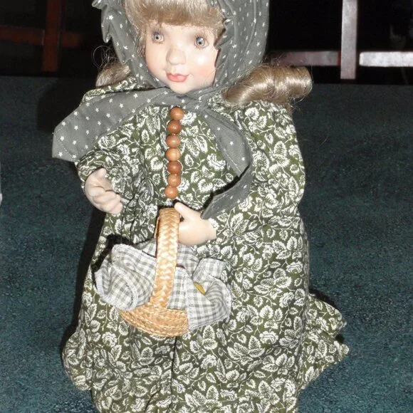 Emily ANRI Wood Carved 14 Doll by Sarah Kay Signed With Basket And Box RARE!